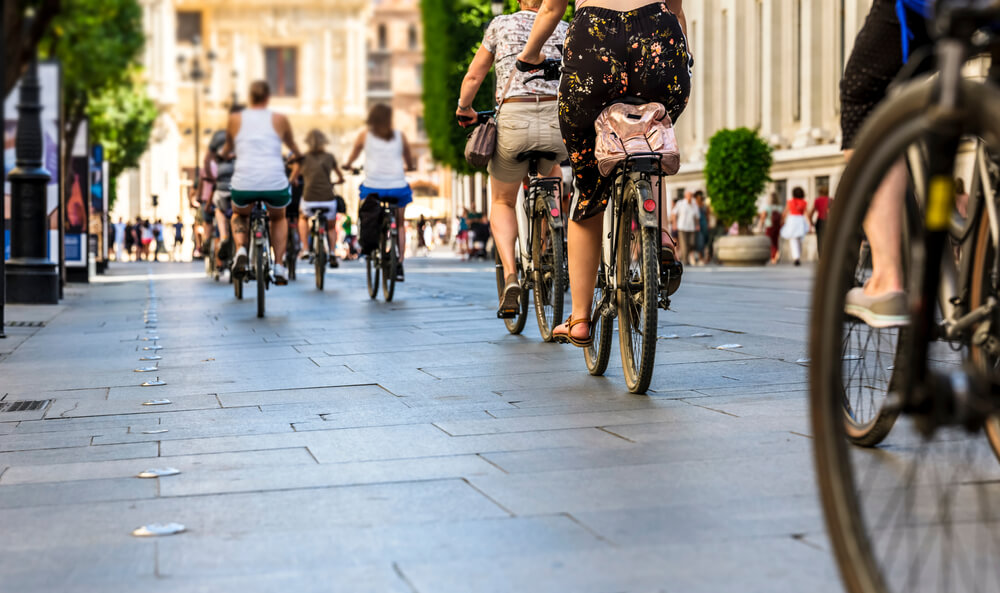 A praticidade e os benefícios de andar de bicicleta