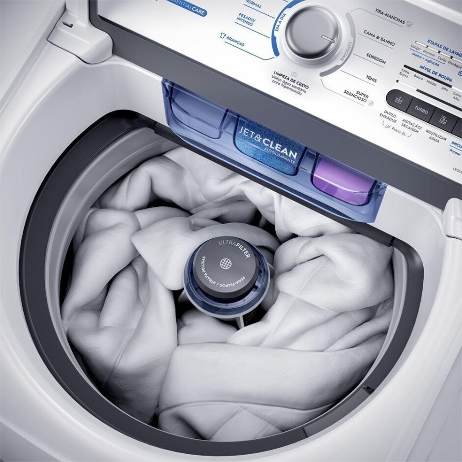 Máquina de lavar roupa Electrolux.