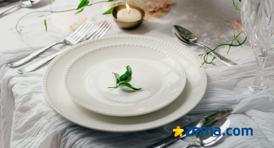 Conjunto de pratos de jantar